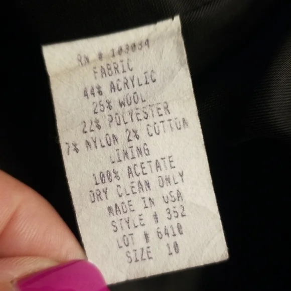 COMPLETELY CONFIDENT ❣️Lady's Image Delaware Tweed Suit, blazer and skirt - Picture 10 of 12